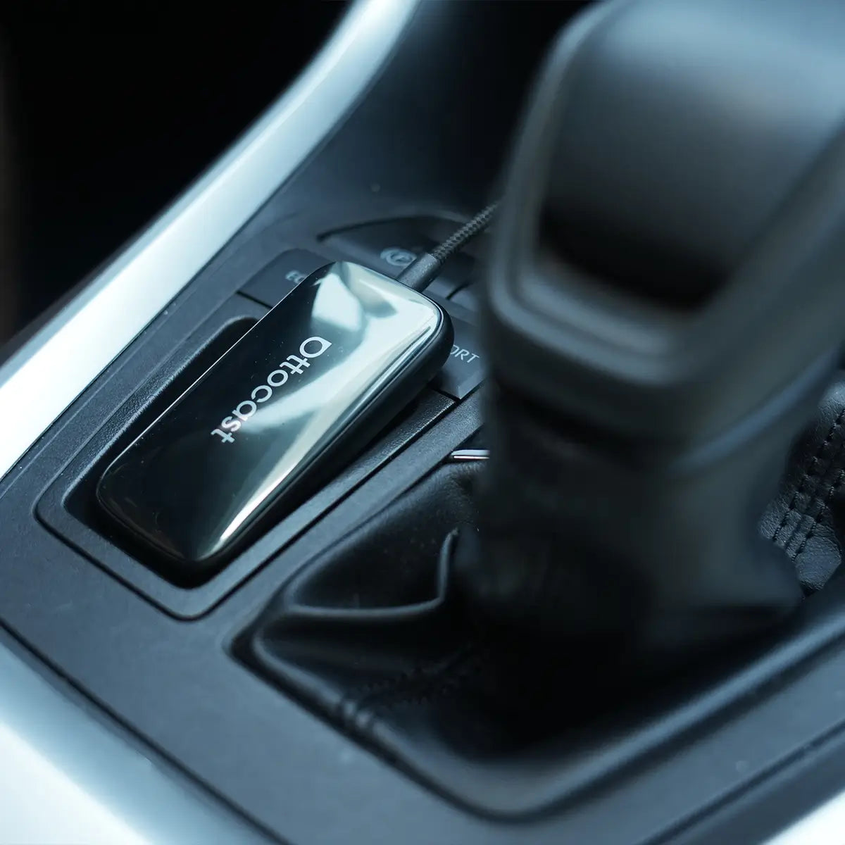 Ottocast® Play2Video Ultra – Autobox für Netflix, YouTube und Prime Video mit kabelloser CarPlay/Android Auto-Unterstützung